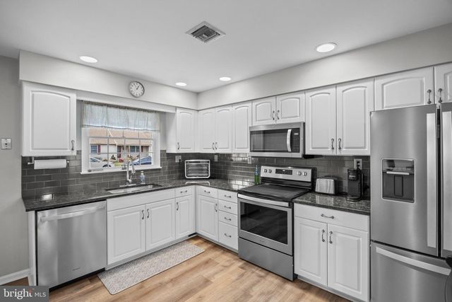 14 THISTLE LN, Cape May, NJ 08204