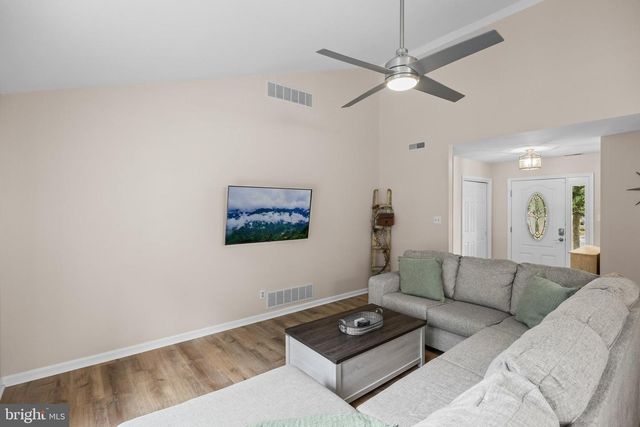 14 THISTLE LN, Cape May, NJ 08204