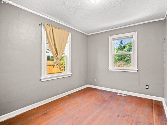 7448 Se 51ST Ave, Portland, OR 97206