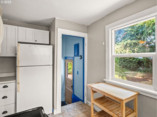 7448 Se 51ST Ave, Portland, OR 97206