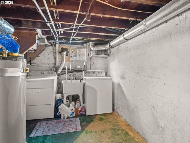 7448 Se 51ST Ave, Portland, OR 97206