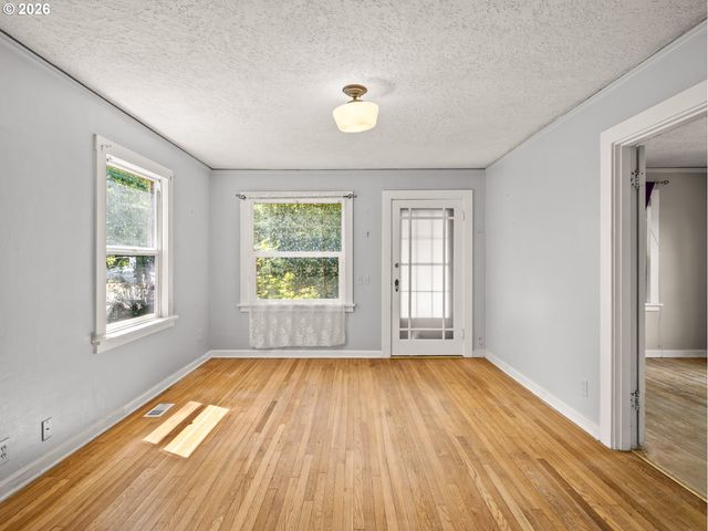 7448 Se 51ST Ave, Portland, OR 97206