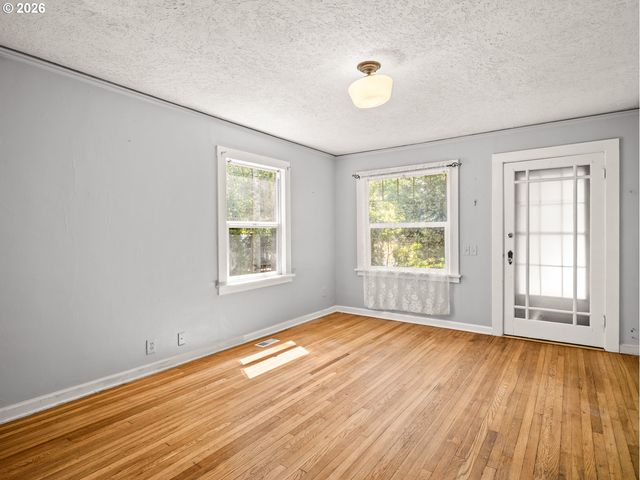 7448 Se 51ST Ave, Portland, OR 97206