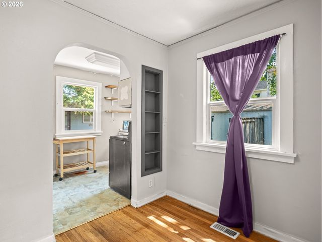 7448 Se 51ST Ave, Portland, OR 97206
