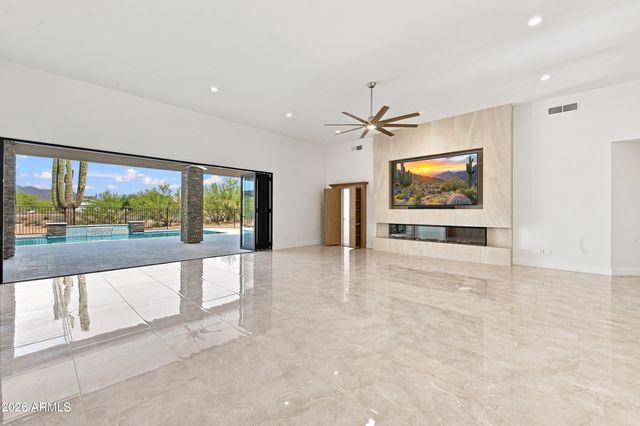 30323 N 66TH Street, Cave Creek, AZ 85331