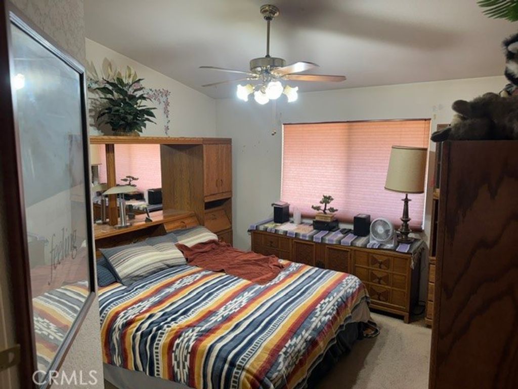 Image 5 of property listing at 22410 Broken Lance Court, Apple Valley, CA 92307