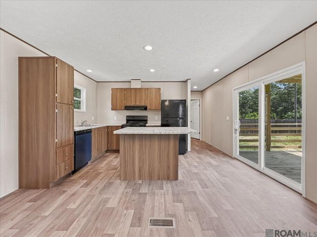 37730 Webb Rd, Denham Springs, LA 70706