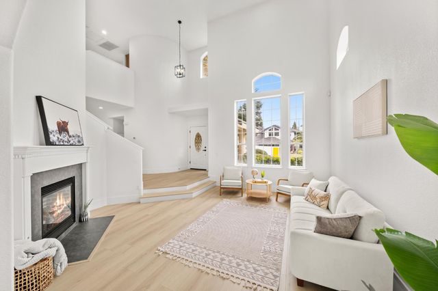 6051 Kenneth Oak Way, Fair Oaks, CA 95628