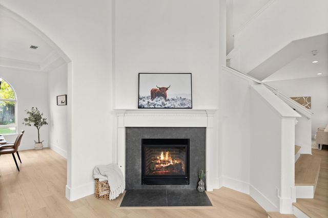 6051 Kenneth Oak Way, Fair Oaks, CA 95628