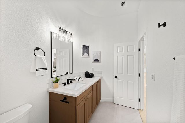 6051 Kenneth Oak Way, Fair Oaks, CA 95628