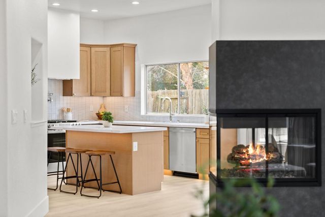 6051 Kenneth Oak Way, Fair Oaks, CA 95628