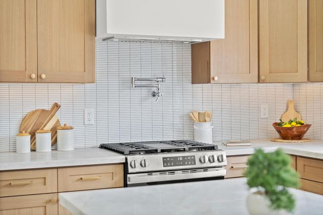 6051 Kenneth Oak Way, Fair Oaks, CA 95628