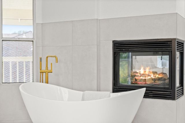 6051 Kenneth Oak Way, Fair Oaks, CA 95628