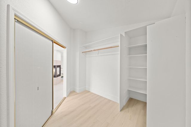 6051 Kenneth Oak Way, Fair Oaks, CA 95628