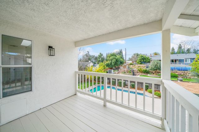 6051 Kenneth Oak Way, Fair Oaks, CA 95628