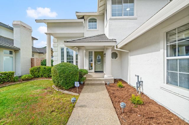 6051 Kenneth Oak Way, Fair Oaks, CA 95628