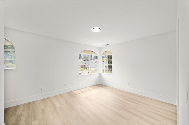 6051 Kenneth Oak Way, Fair Oaks, CA 95628