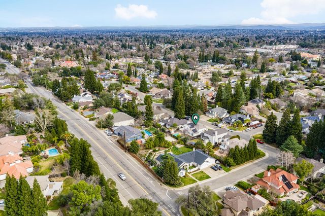 6051 Kenneth Oak Way, Fair Oaks, CA 95628