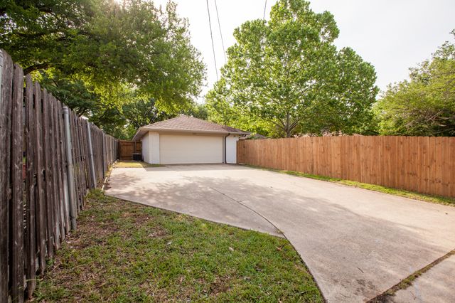 319 Gwendola Drive, Mckinney, TX 75071