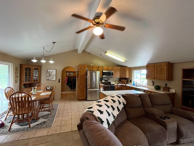 2063 E Walton Road, Shepherd, MI 48883