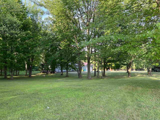 2063 E Walton Road, Shepherd, MI 48883