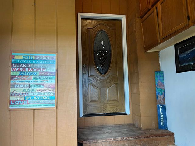 2063 E Walton Road, Shepherd, MI 48883