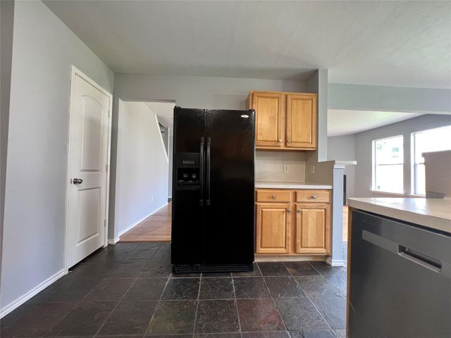 919 N Oak Drive, Houston, TX 77073