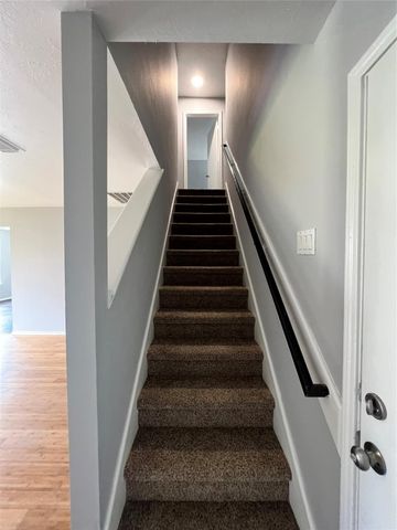 919 N Oak Drive, Houston, TX 77073