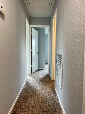 919 N Oak Drive, Houston, TX 77073