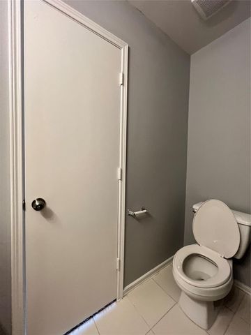 919 N Oak Drive, Houston, TX 77073