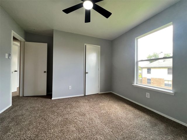 919 N Oak Drive, Houston, TX 77073
