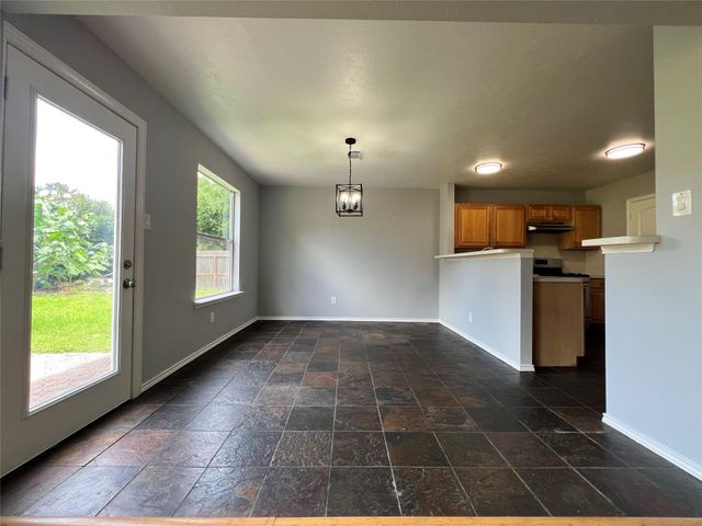 919 N Oak Drive, Houston, TX 77073