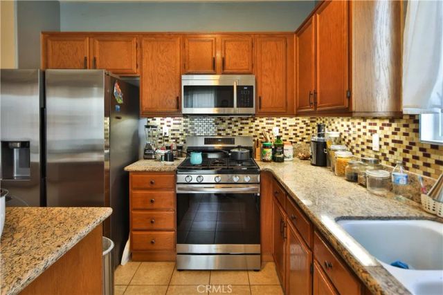 605 Wildrose, San Jacinto, CA 92582