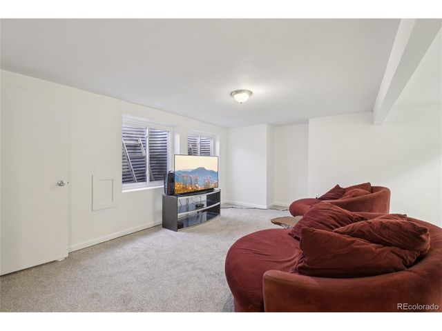 9106 Clermont Dr, Thornton, CO 80229