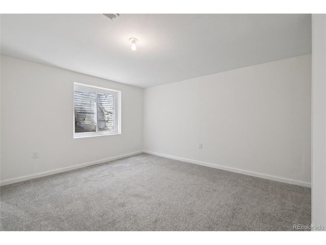 9106 Clermont Dr, Thornton, CO 80229