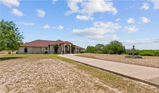 5763 Santa Isabelle Dr, Robstown, TX 78380