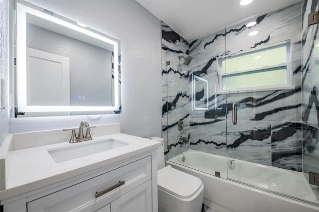 134 EMERALD LANE, Largo, FL 33771