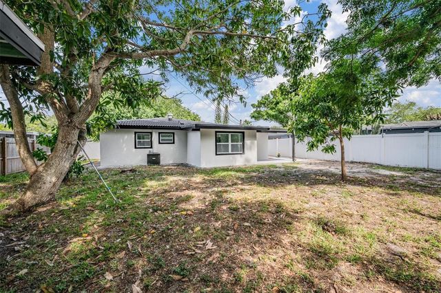 134 EMERALD LANE, Largo, FL 33771