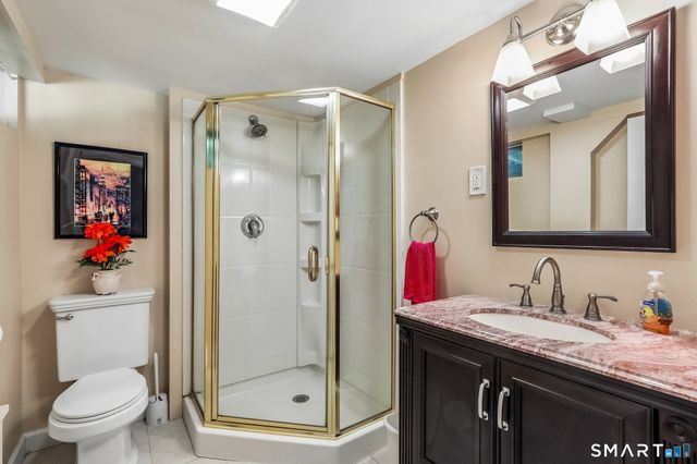 6 Country Ridge Road, Danbury, CT 06811