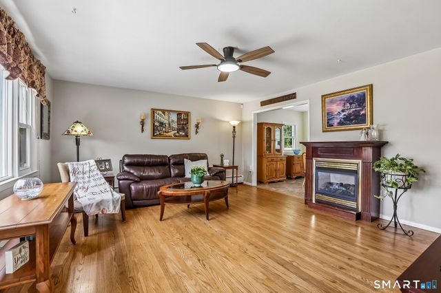 6 Country Ridge Road, Danbury, CT 06811