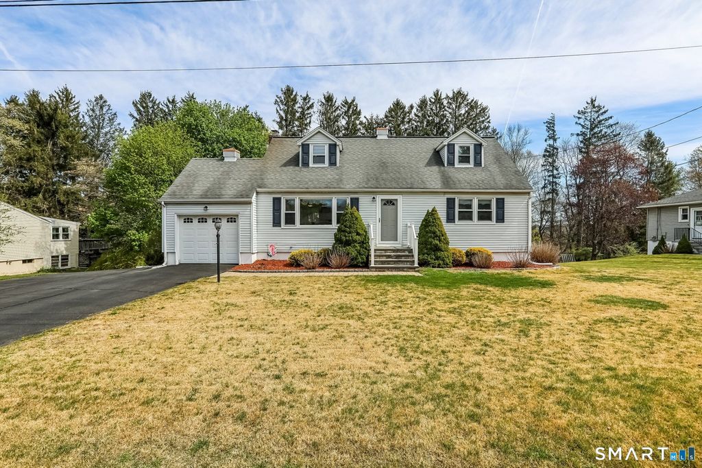 6 Country Ridge Road, Danbury, CT 06811