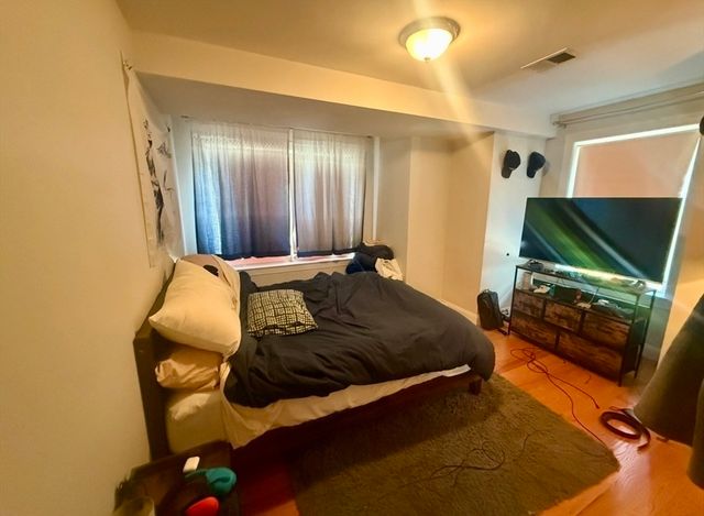 27 Antwerp St, Boston, MA 02135