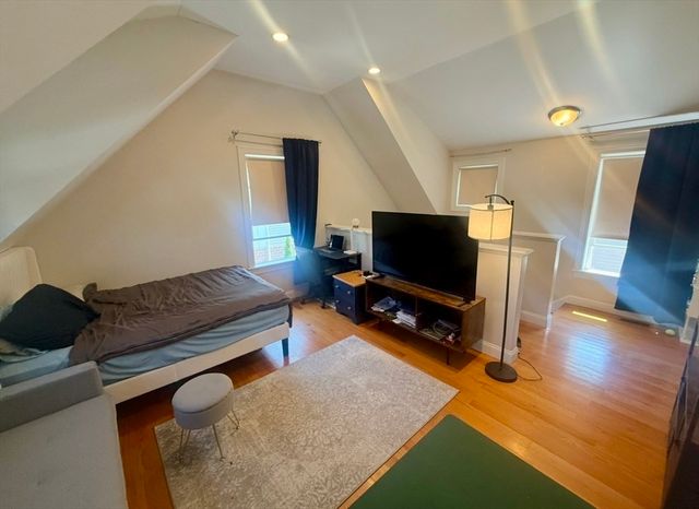 27 Antwerp St, Boston, MA 02135
