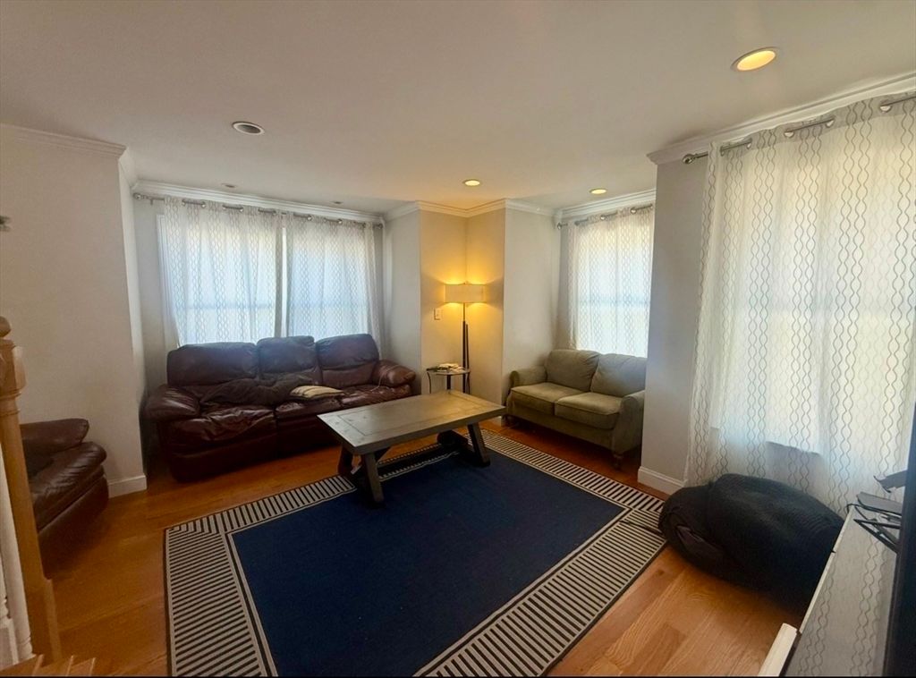 27 Antwerp St, Boston, MA 02135