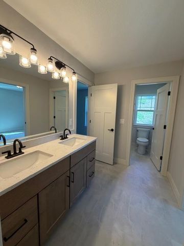 1344 Mohican TRAIL, Waukesha, WI 53189