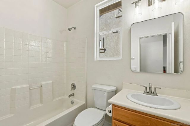 2072 Aviata Rd 66, Chula Vista, CA 91914