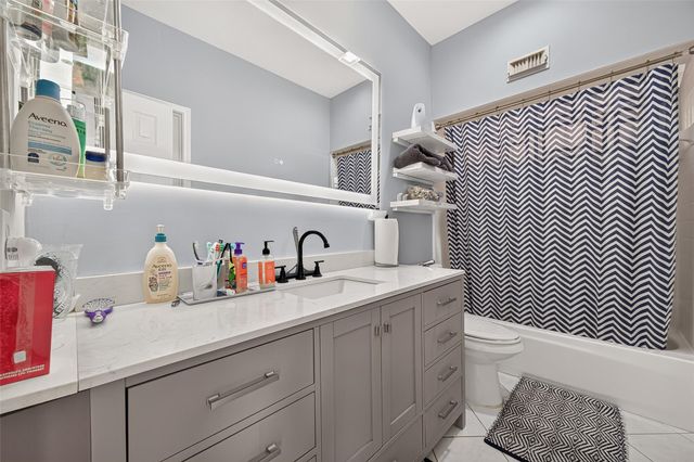11930 Matagorda Lane, Sugar Land, TX 77498