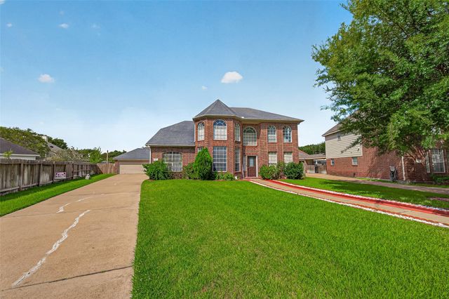 11930 Matagorda Lane, Sugar Land, TX 77498