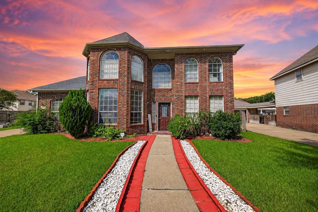 11930 Matagorda Lane, Sugar Land, TX 77498