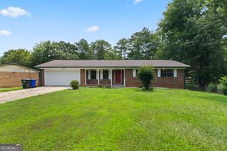 1492 Tanglewood Way NW, Conyers, GA 30012